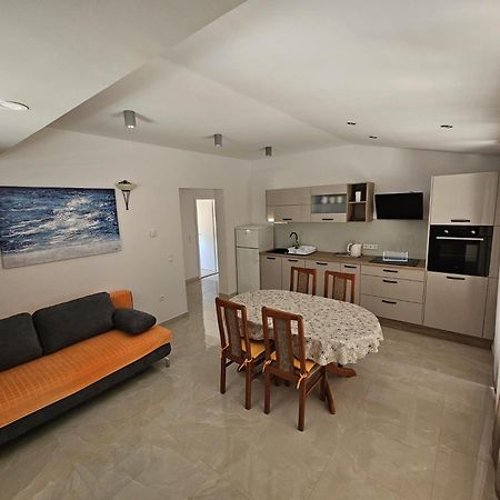 Filip Apartment Omiš Eksteriør billede