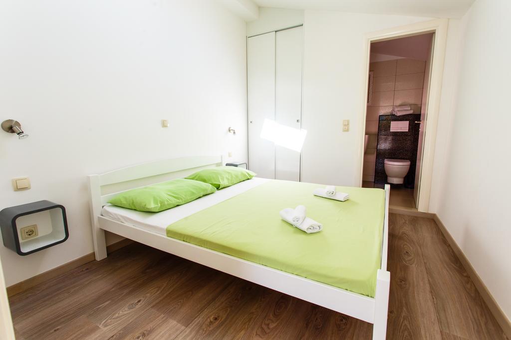 Filip Apartment Omiš Værelse billede